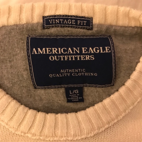 American Eagle Outfitters Vintage Fit sweater. - Picture 3 of 4